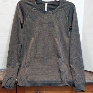 lululemon athletica Gray Sparkly Long Sleeve Top...Size 10...EUC